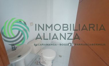 oficina en arriendo en sector comercial. Cod A17048