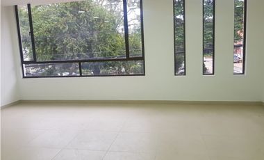 SE ARRIENDA CASA COMERCIAL PARA OFICINAS-PASADENA