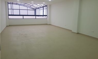 SE ARRIENDA CASA COMERCIAL PARA OFICINAS-PASADENA