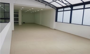 SE ARRIENDA CASA COMERCIAL PARA OFICINAS-PASADENA