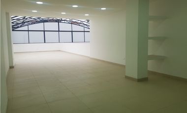 SE ARRIENDA CASA COMERCIAL PARA OFICINAS-PASADENA