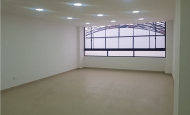 SE ARRIENDA CASA COMERCIAL PARA OFICINAS-PASADENA