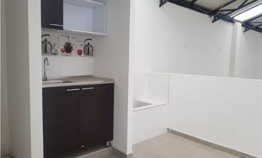 SE ARRIENDA CASA COMERCIAL PARA OFICINAS-PASADENA