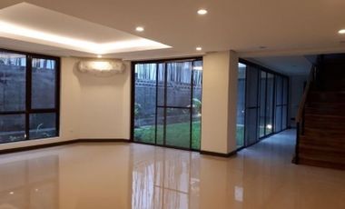 4 bedroom modern house for rent in Bel air, Makati