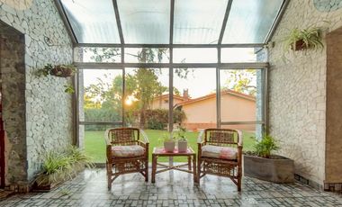 CASA EN VENTA - CENTRO DE FUNES - EXCELENTE UBICACION