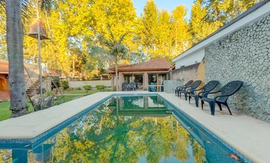 CASA EN VENTA - CENTRO DE FUNES - EXCELENTE UBICACION