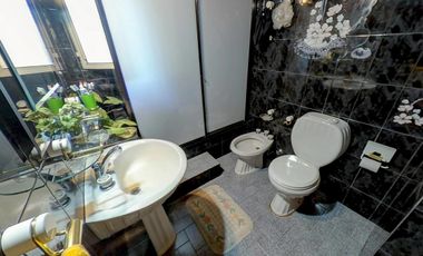 CASA EN VENTA - CENTRO DE FUNES - EXCELENTE UBICACION