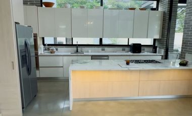 casa en venta en la morada. Cod V4844