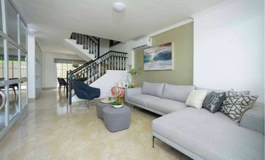 Venta de Casa 4 dormitorios en Urb. Casalaguna a 5 min. C.C Dorado, La Aurora