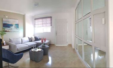 Venta de Casa 4 dormitorios en Urb. Casalaguna a 5 min. C.C Dorado, La Aurora