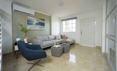 Venta de Casa 4 dormitorios en Urb. Casalaguna a 5 min. C.C Dorado, La Aurora
