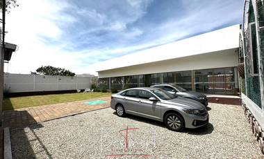 Venta de Bodega con oficinas /Salon de eventos - Carretera Federal-Atlixco