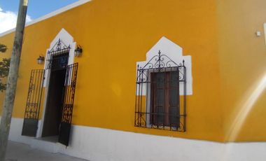 Casa AMUEBLADA de 2 Recámaras en el Barrio de Santiago, Mérida Centro