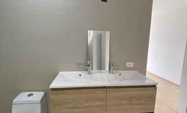 casa en venta en la morada. Cod V4829