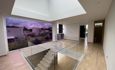 casa en venta en la morada. Cod V4829