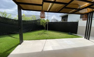 casa en venta en la morada. Cod V4829