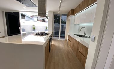 casa en venta en la morada. Cod V4829