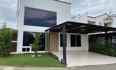 casa en venta en la morada. Cod V4829