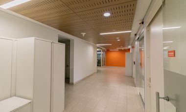 edificio en arriendo/venta en chico norte iii. Cod V1001067