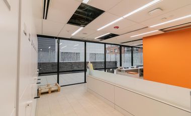 edificio en arriendo/venta en chico norte iii. Cod V1001067