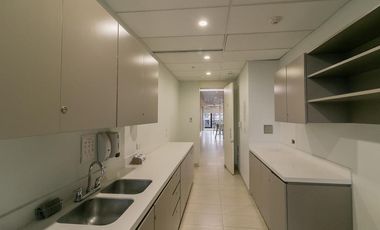 edificio en arriendo/venta en chico norte iii. Cod V1001067