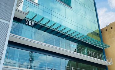 VENTA DE OFICINA SOBRE AV.HUMBERTO LOBO (TORRE CUBIK)