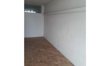Exelente depto 3 amb con dep y balcon a la calle impecable