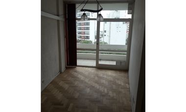 Exelente depto 3 amb con dep y balcon a la calle impecable