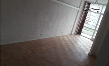 Exelente depto 3 amb con dep y balcon a la calle impecable