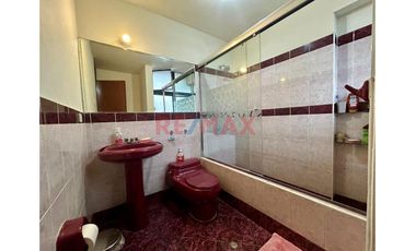 Oportunidad‼️ Vendo Dpto 96M2 En 2Do Piso Vista Exterior De 3 Dorms+1 Cochera+1 Depósito- Chorrillos🏡