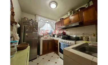Oportunidad‼️ Vendo Dpto 96M2 En 2Do Piso Vista Exterior De 3 Dorms+1 Cochera+1 Depósito- Chorrillos🏡