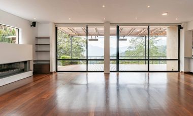 casa en arriendo/venta en antiguo camino al meta. Cod V27378