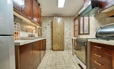 Venta Casa Aislada en Simon Bolivar, La Reina.