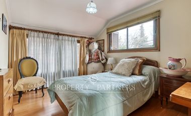 Venta Casa Aislada en Simon Bolivar, La Reina.