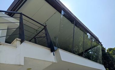 VENDO EN CUERNAVACA DEPARTAMENTO MUY AMPLIO, MAGNÍFICA UBICACIÓN, SEGURIDAD 24/7