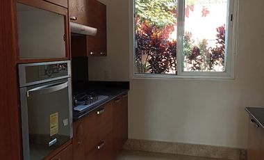 VENDO EN CUERNAVACA DEPARTAMENTO MUY AMPLIO, MAGNÍFICA UBICACIÓN, SEGURIDAD 24/7