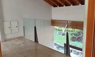 VENDO EN CUERNAVACA DEPARTAMENTO MUY AMPLIO, MAGNÍFICA UBICACIÓN, SEGURIDAD 24/7