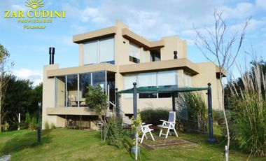 CASA VENTA 4 AMBIENTES COSTA ESMERALDA