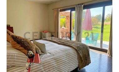 Oportunidad, Casa en Venta 5 dorm, Las Brisas de Chicureo