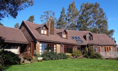 Casa en arriendo de 4 dorm. en Providencia