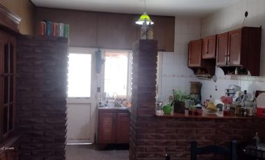 Casa para 2 Familias en venta en Quilmes Oeste