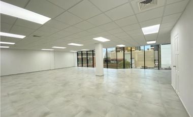 Se Alquila Oficina 140 mts centralísima en Obarrio $1,690,oo