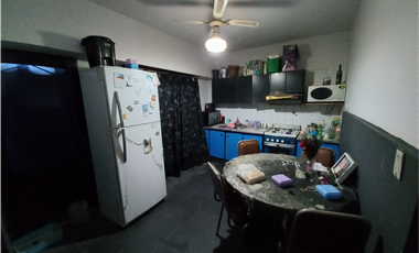 2 VIVIENDAS SOBRE AV. MARCONI