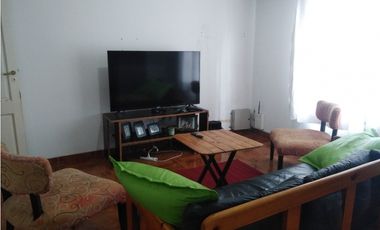 Chalet 3 ambientes/ Villa Primera