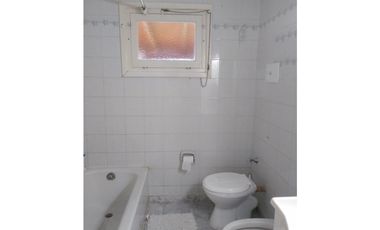 Chalet 3 ambientes/ Villa Primera