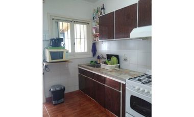 Chalet 3 ambientes/ Villa Primera