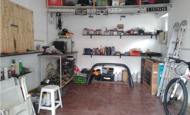 Chalet 3 ambientes/ Villa Primera