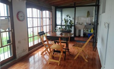 Chalet 3 ambientes/ Villa Primera