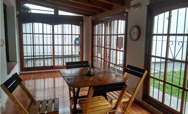 Chalet 3 ambientes/ Villa Primera