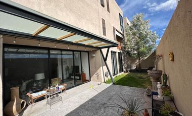 Zakia departamento de dos niveles en VENTA de 157 mts2 GPT4095